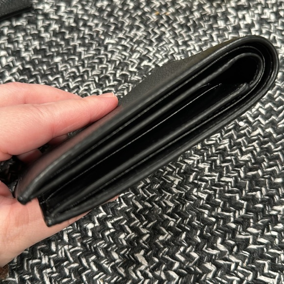 Men’s black Michael Kors pebbled leather wallet - Picture 6 of 11